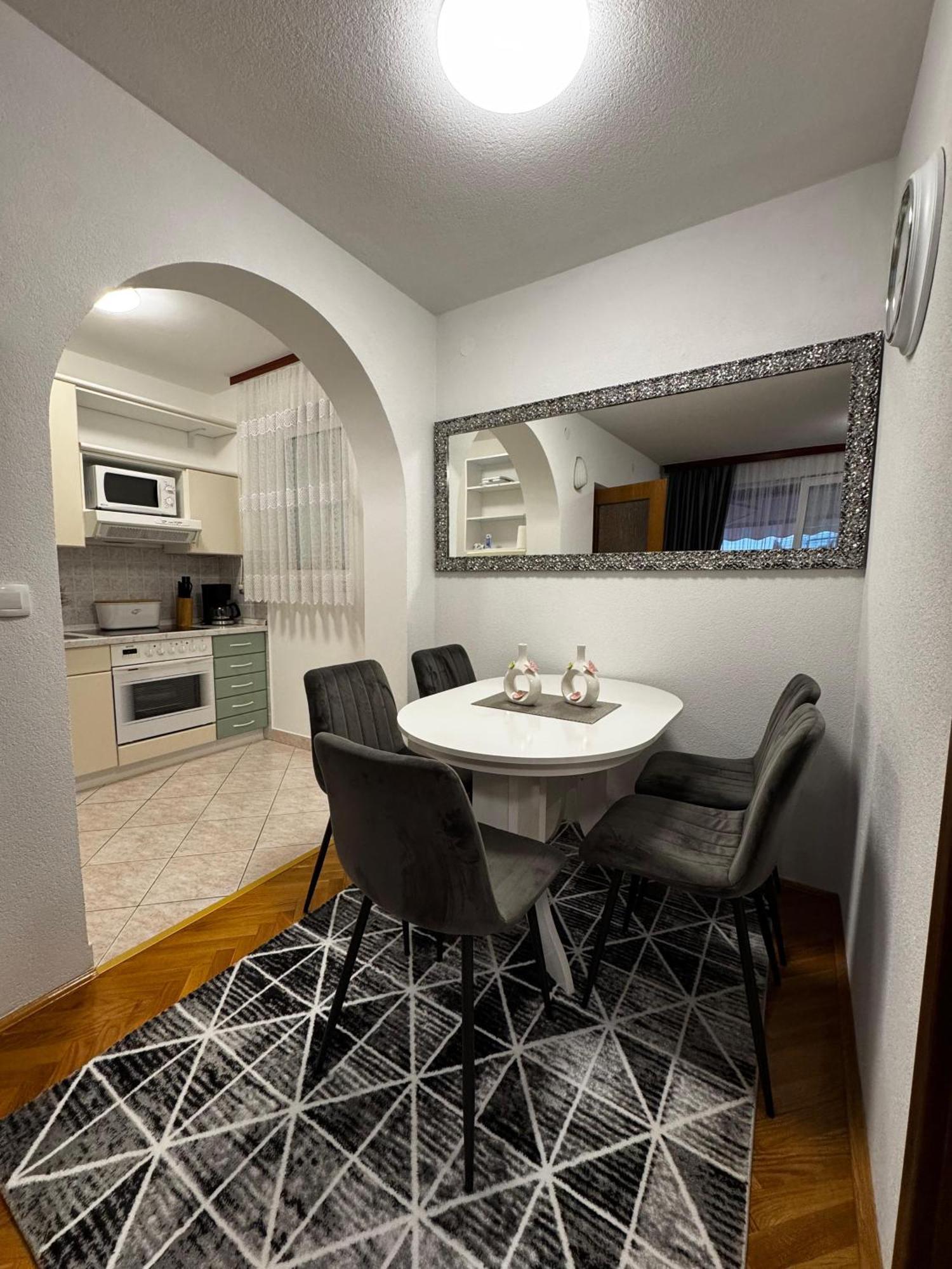 Senada Apartments Selce Exterior photo